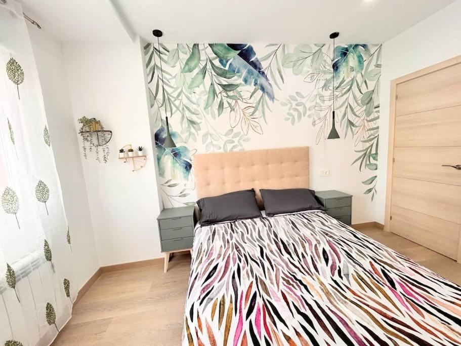Apartamento Lujo Proyector, Maquina Arcade, Wifi Y Patinetes Oviedo